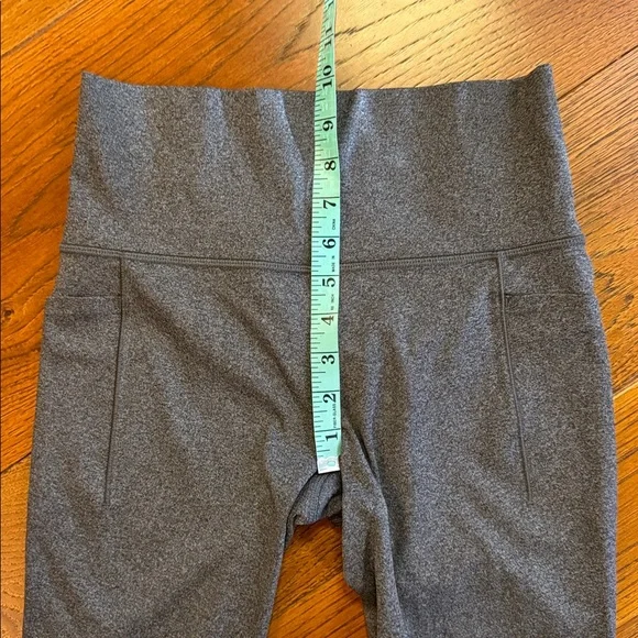 Athleta Salutation Stash 7/8 Tight Grey Legging - Picture 6 of 7
